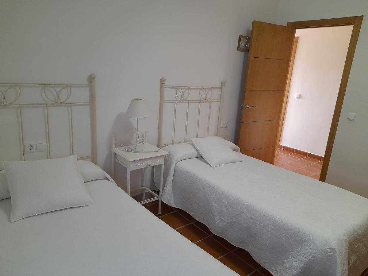 Casa Rural La Maestra Ronda Luaran gambar