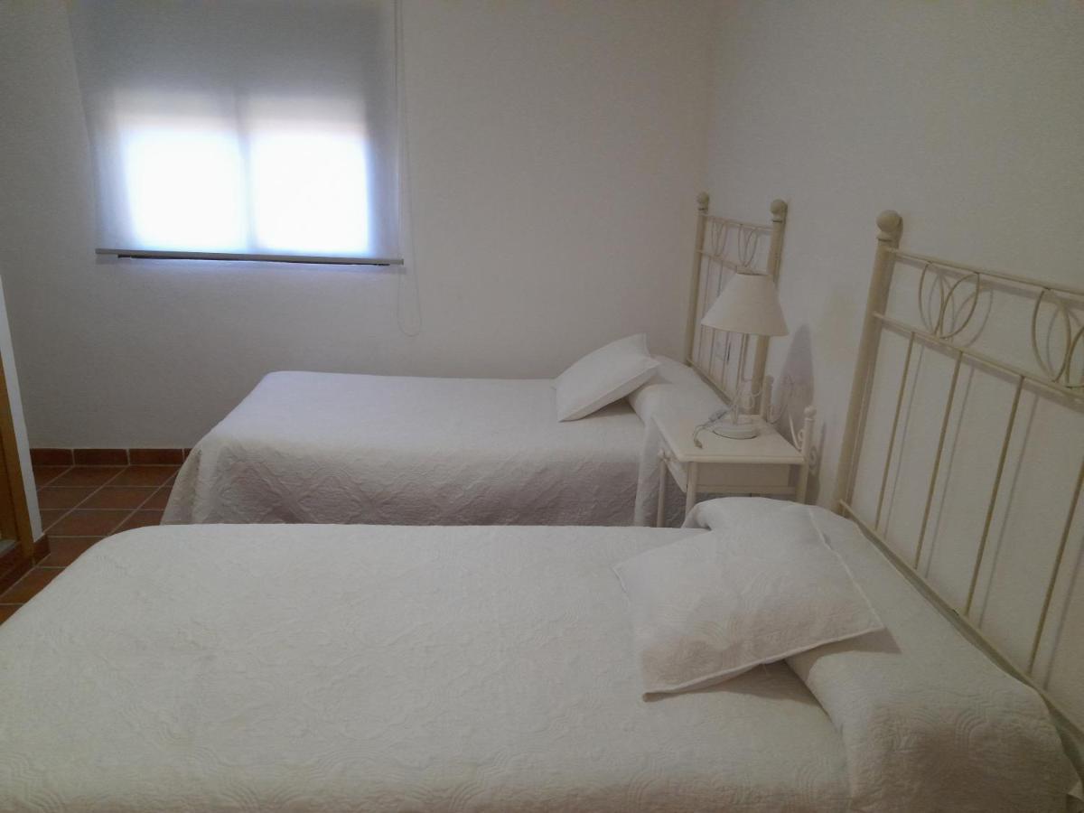 Casa Rural La Maestra Ronda Luaran gambar