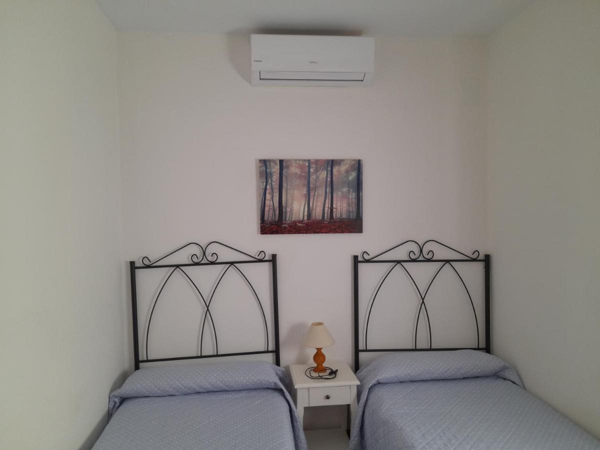 Casa Rural La Maestra Ronda Luaran gambar